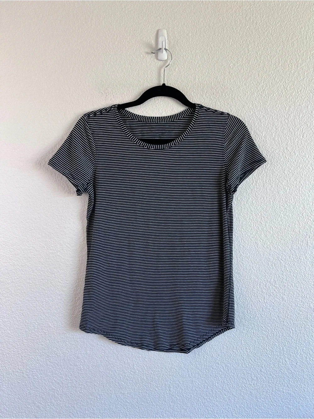 Lululemon Love Crew Short Sleeve T-Shirt Black White Small